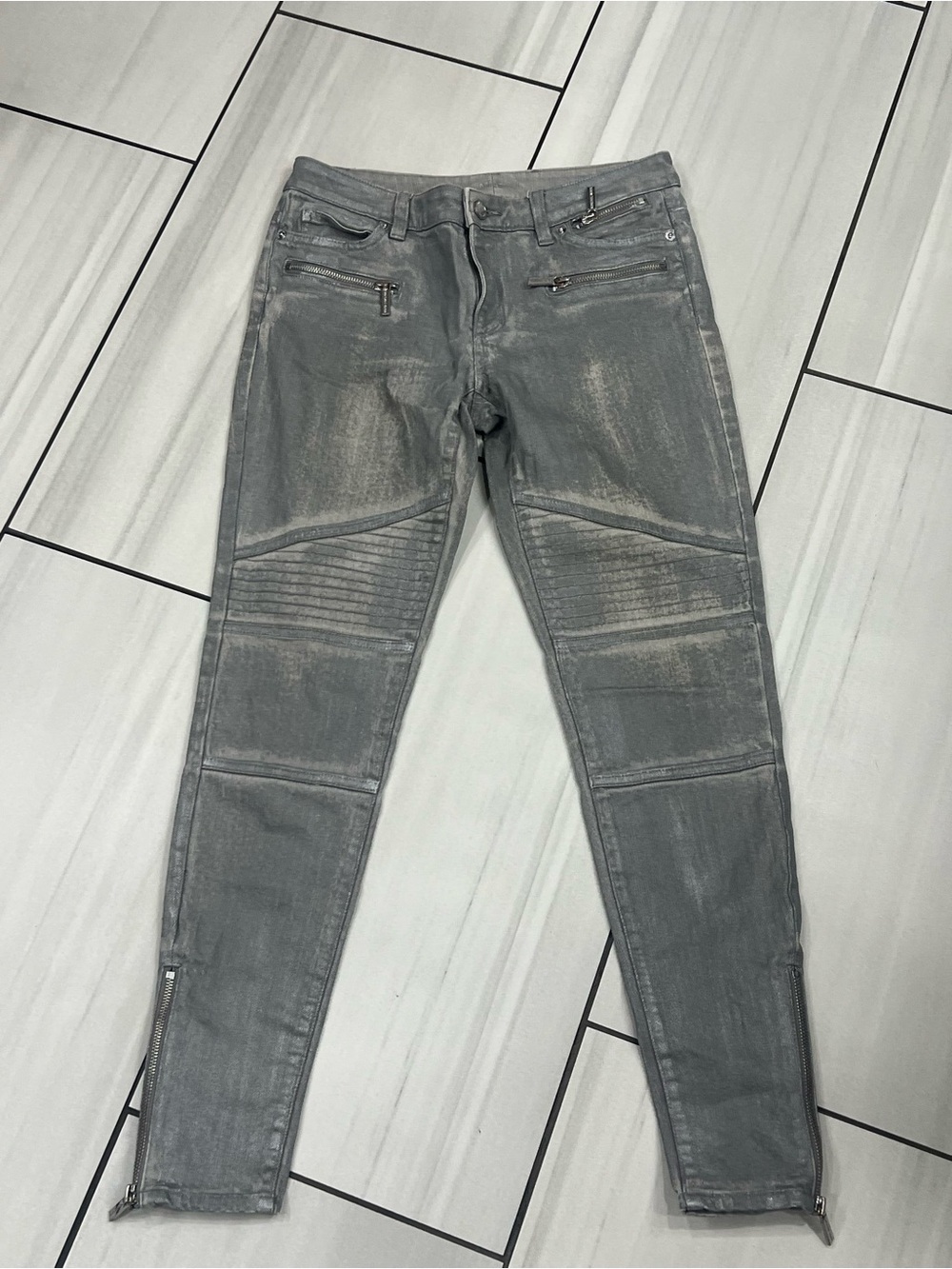 MICHAEL KORS Womens Moto Biker Jeans Silver Metallic Zipper distressed Size 4